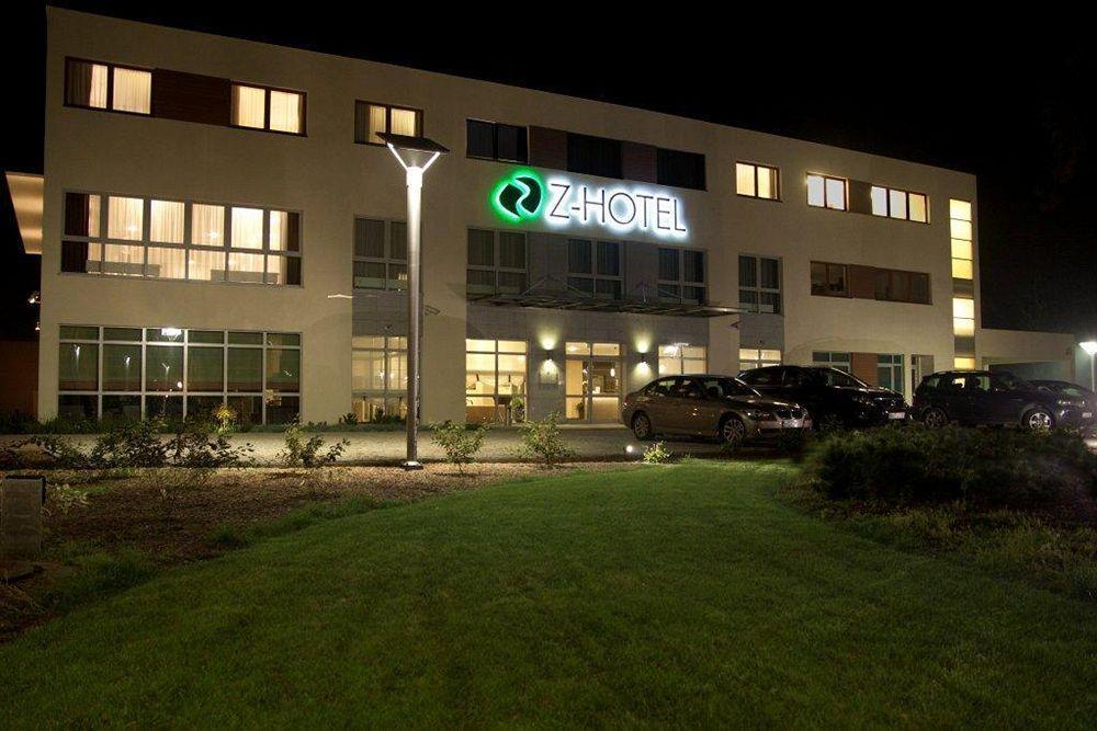 Z-Hotel Business & Spa Otwock Extérieur photo