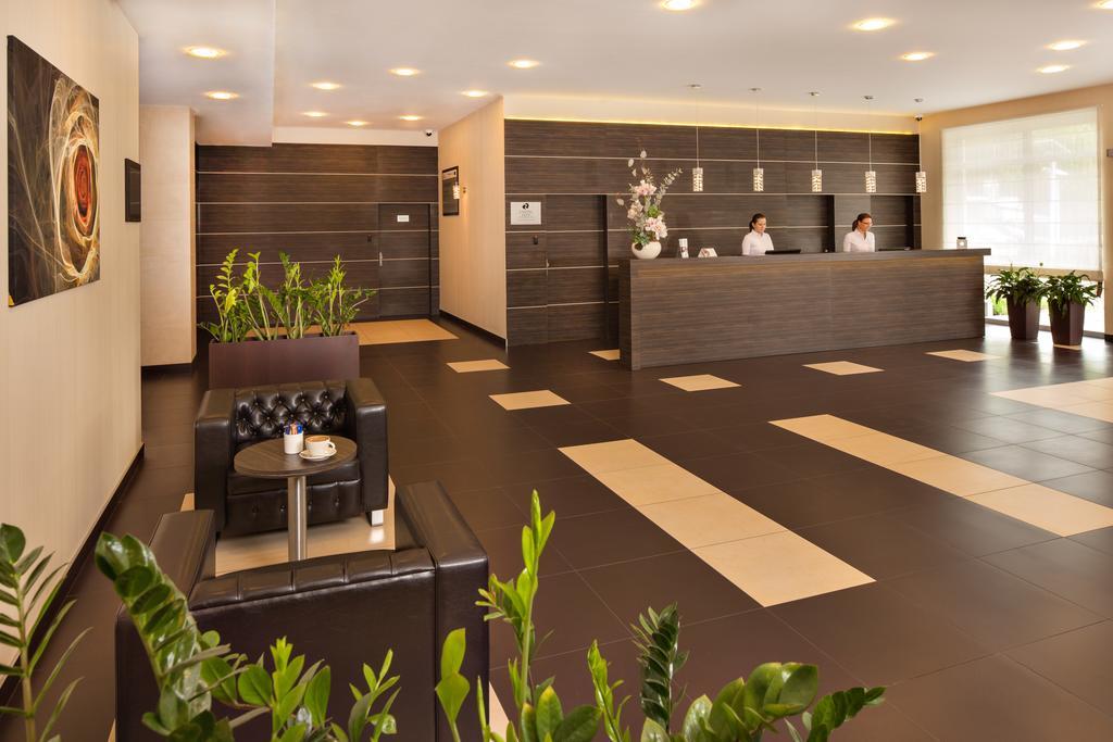Z-Hotel Business & Spa Otwock Extérieur photo
